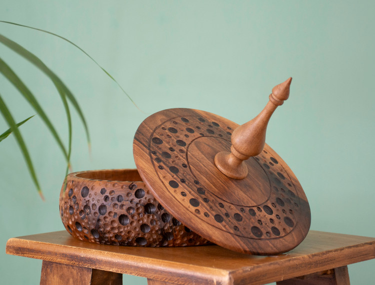 آجیل خوری درب دار چوب طبیعی یک تیکه گردو بدون پایه